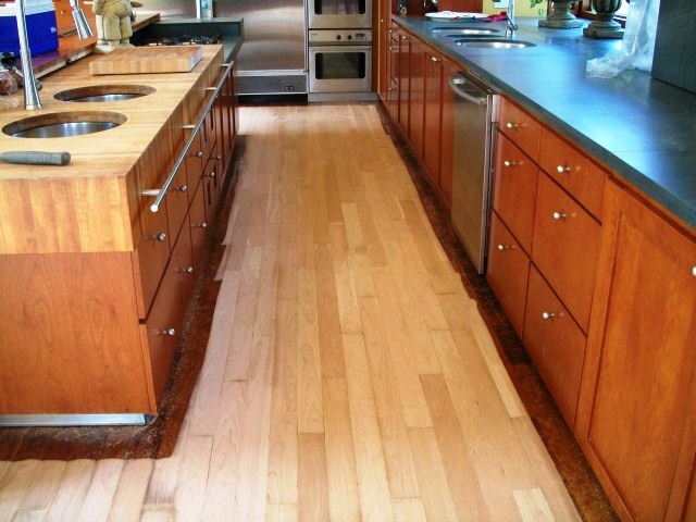 Dustless Floor Refinishing